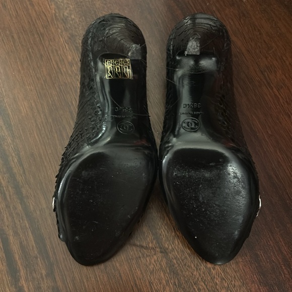 Designer shoes - Picture 3 of 4